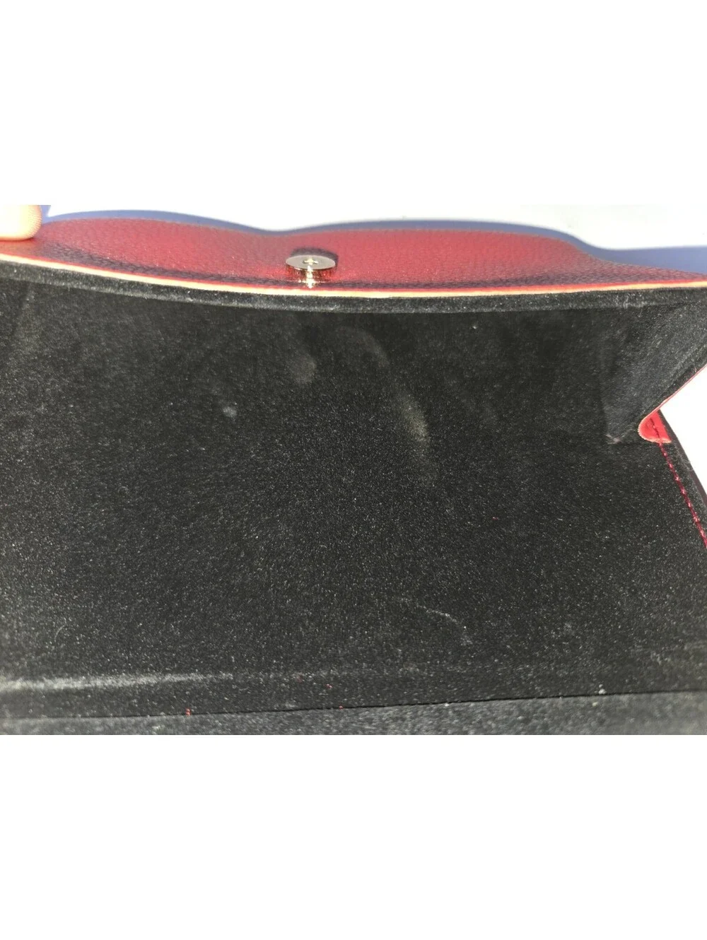GUESS Red Eyeglass Sunglass Case Soft Case Pebbled Faux Leather SG2